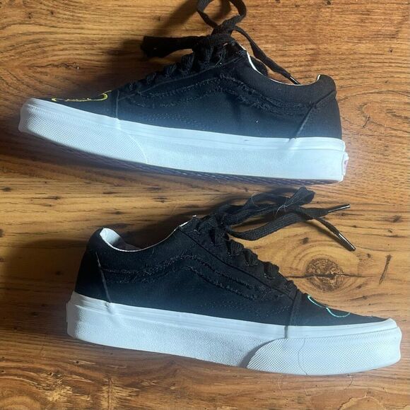 Vans Old Skool Cultivate Care Classic Embroidered Black Sneakers Kicks - Picture 8 of 11